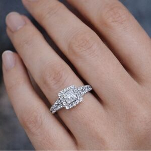 14K Diamond 1.08 Carats Princess Cut Halo Style Engagement Ring - NEW